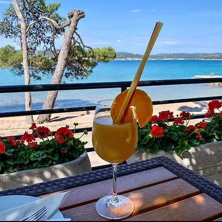 Camping Mobile Homes Malu 4*