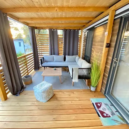 Mobile Homes Malu 4*