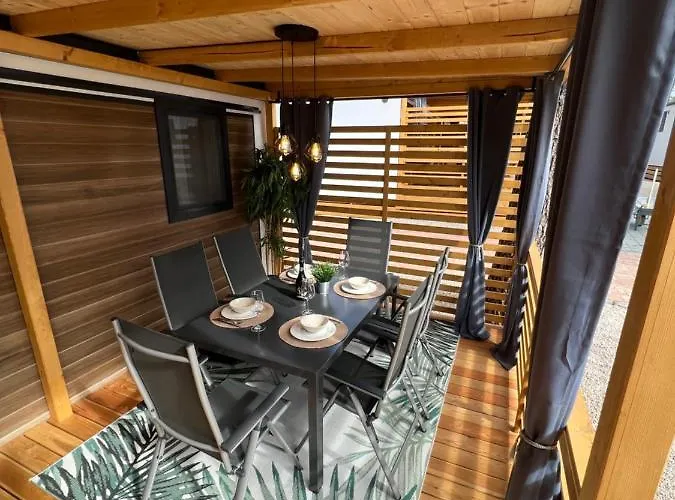 אתר קמפינג Mobile Homes Malu