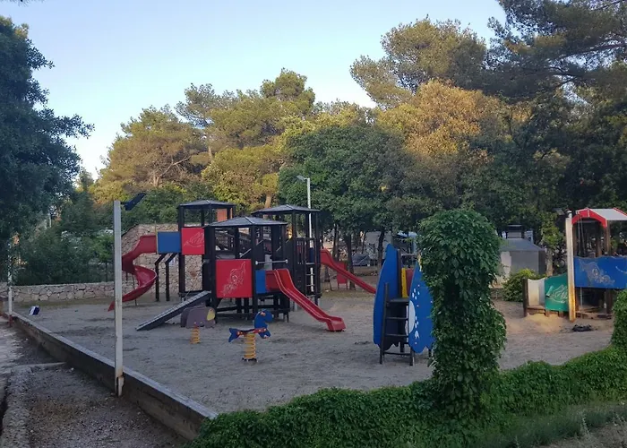 Mobile Homes Malu אתר קמפינג