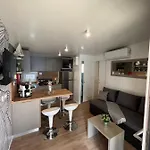 Parque de Campismo Mobile Homes Malu 4*