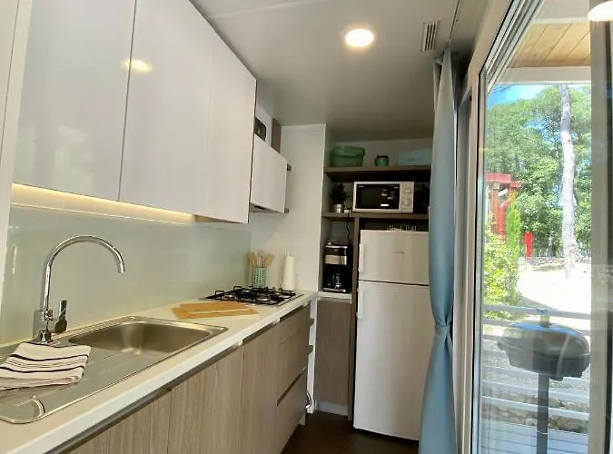 캠프장 Mobile Homes Malu 비오그라드나모루