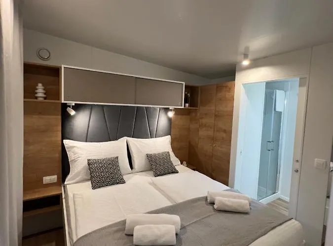 Mobile Homes Malu Biograd Na Moru