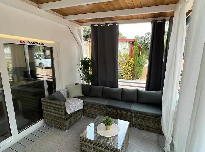 Mobile Homes Malu 4* 비오그라드나모루