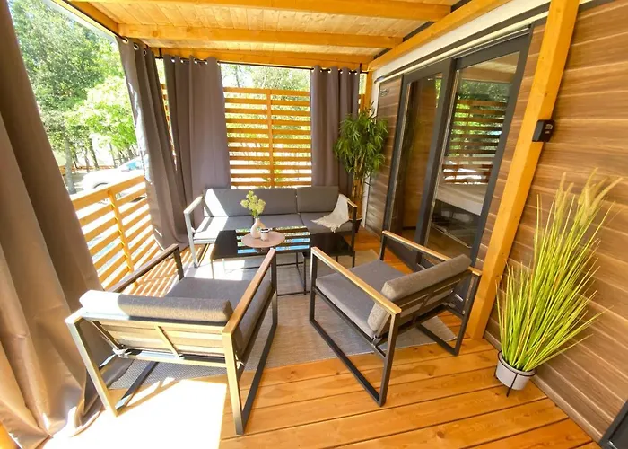 Mobile Homes Malu Camping